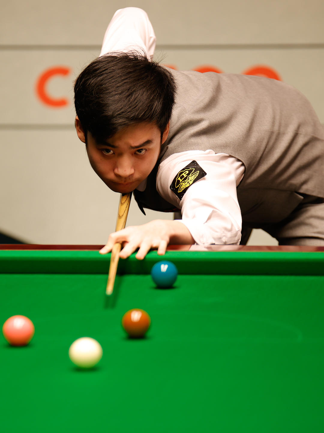 亚主场的氛 亚主场的氛