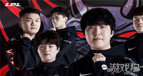 经验丰富的 经验丰富的