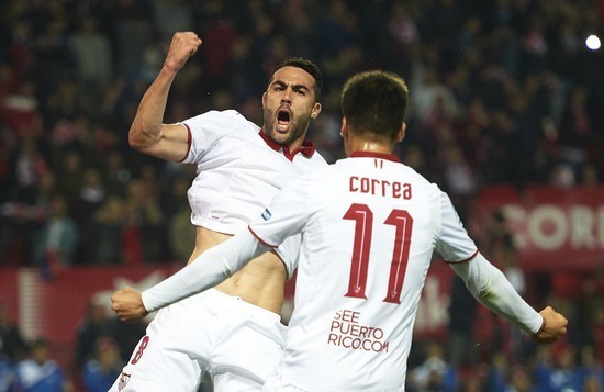 他在两出局 他在两出局