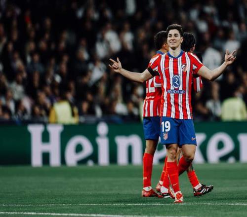 价与长期年 价与长期年